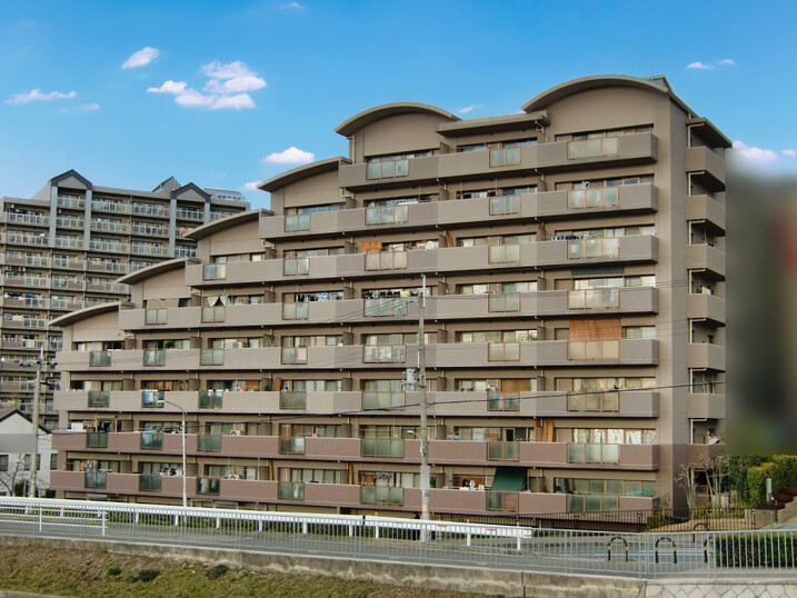 ジオ茨木学園町リバープロムナード６番館