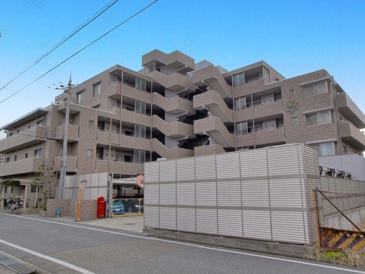 ロイヤルガーデン小久保