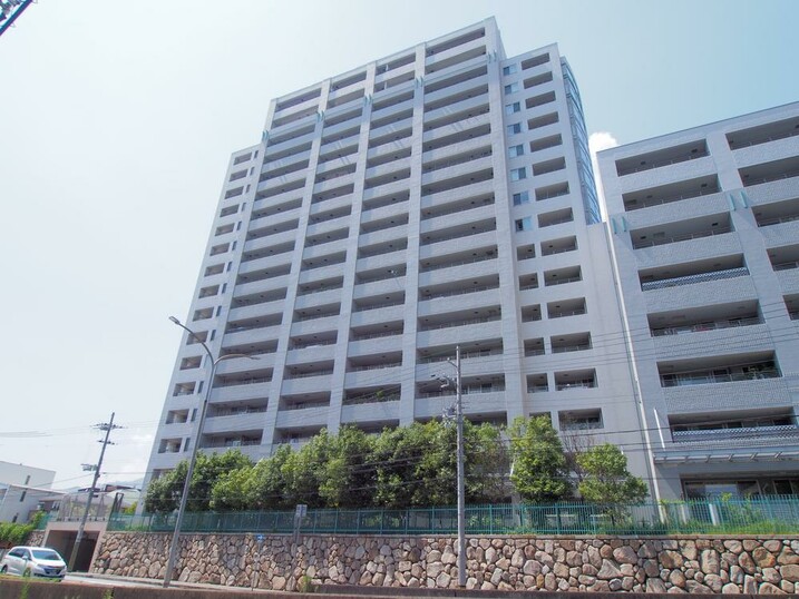 レジデンスコート住吉本町タワーＡ