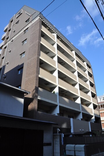コンフォール室町六角