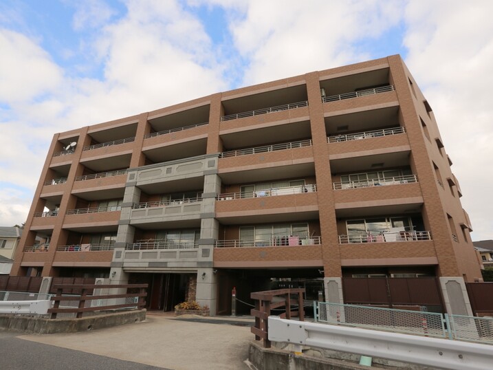 エルアンジュ門戸岡田町