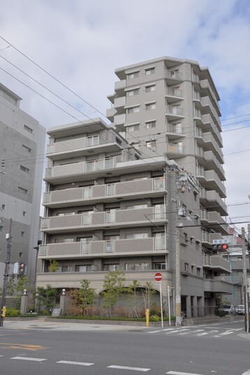 エスリード太子橋駅前