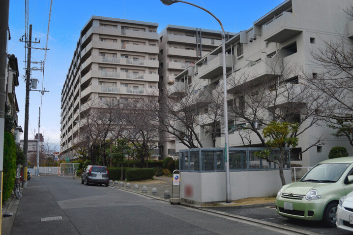 エステムコート高槻グラジオス