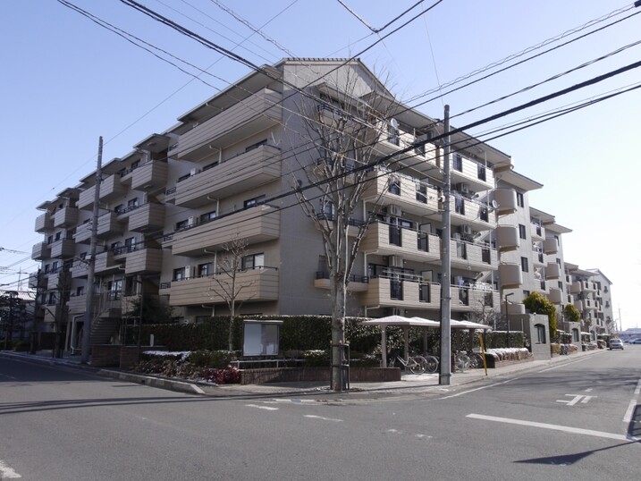 アヴニール熊谷１号棟