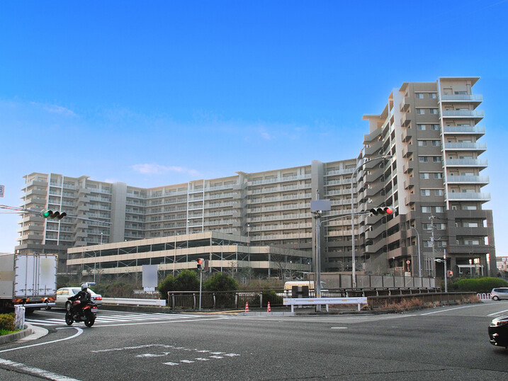 リーデンススクエア学園東町