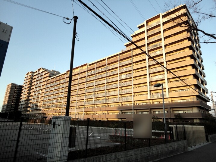 ロイヤルアーク甲子園フローレス