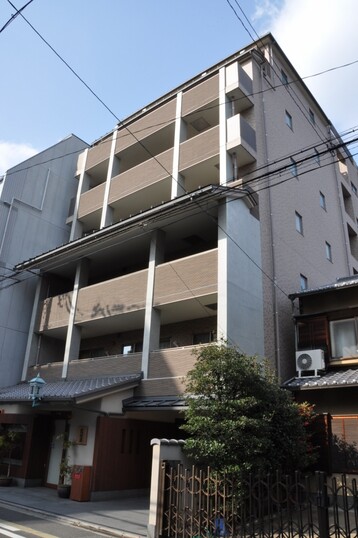 クオン二条富小路