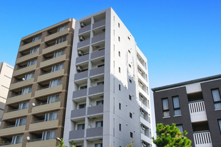 フェミネンス御所西