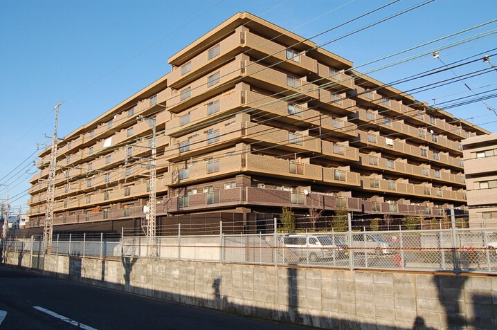 パデシオン木幡駅前
