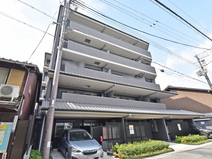 プレサンス ロジェ 二条城前