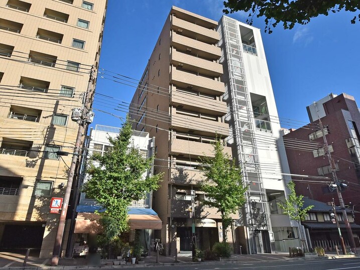 リーガル京都四条河原町通り