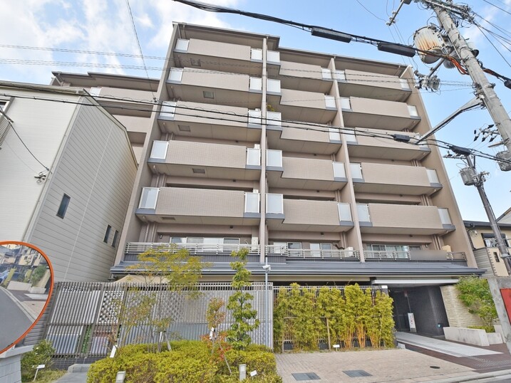 サンメゾン京都二条月光町ゲート
