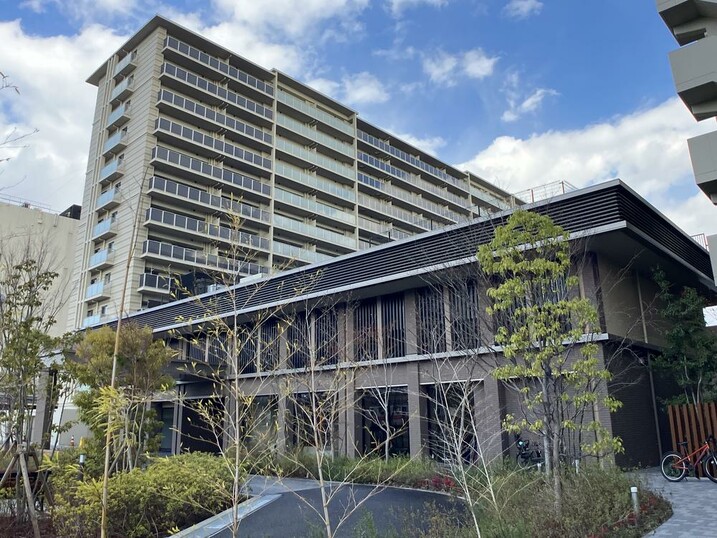 ローレルスクエア長岡京ザ・マークス