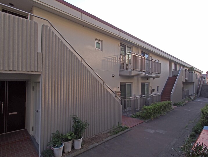上大岡セントラルハイツＩ棟