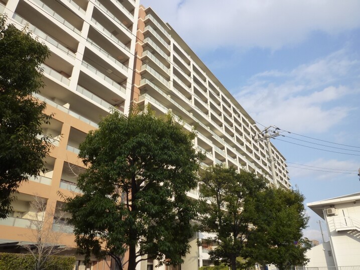 タイムズピーススクエアファーストゲートシティ