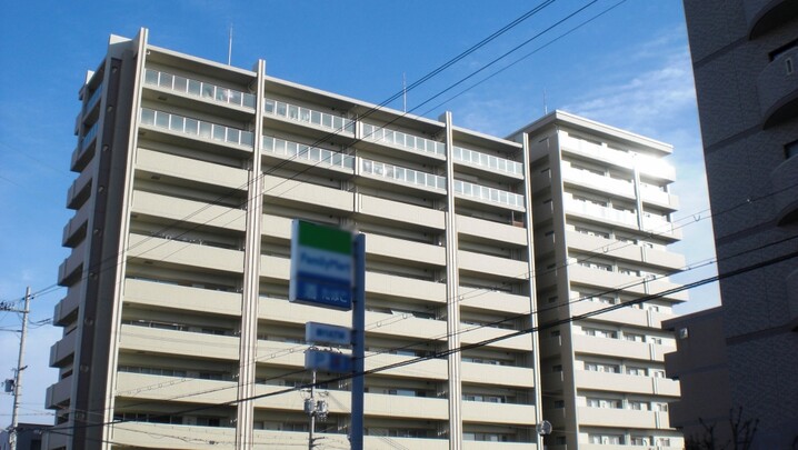 グラビスコート北花田