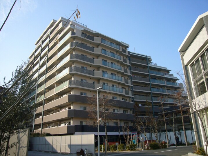 北花田ガーデンファミリアウエストリッジ（Ⅰ番館）
