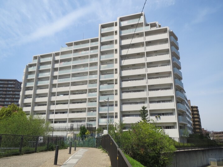 プラウド千里山田