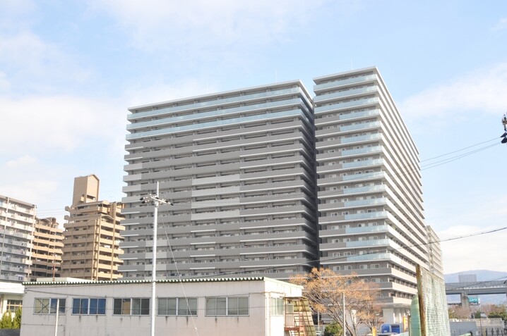 ローレルスクエア八戸ノ里