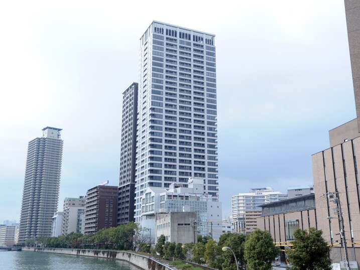 クレヴィアタワー中之島