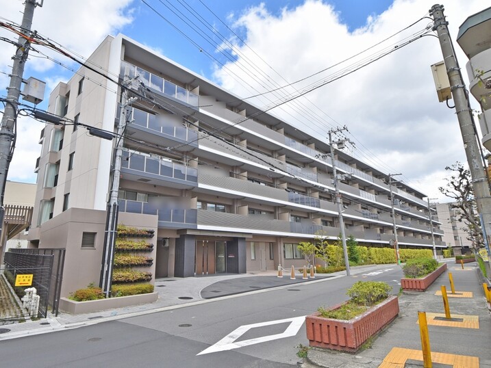 ウエリス吹田山手町ウエスト