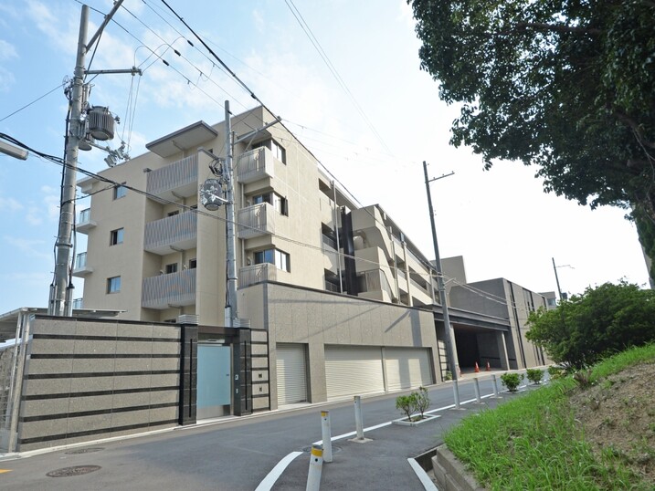 プラウド枚方岡南町