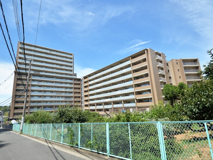 サンメゾン緑地公園アベニュー