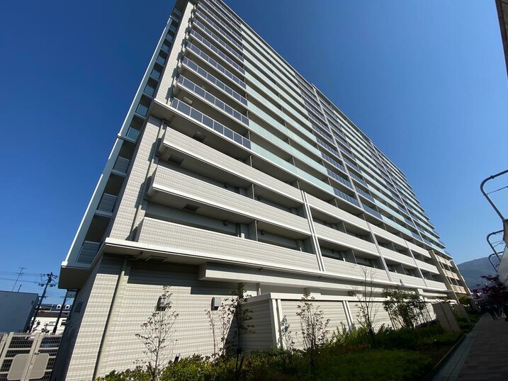 ローレルスクエア東花園