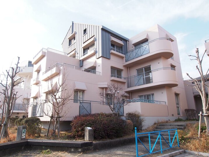 シェラビア東山台二番街２１１号棟