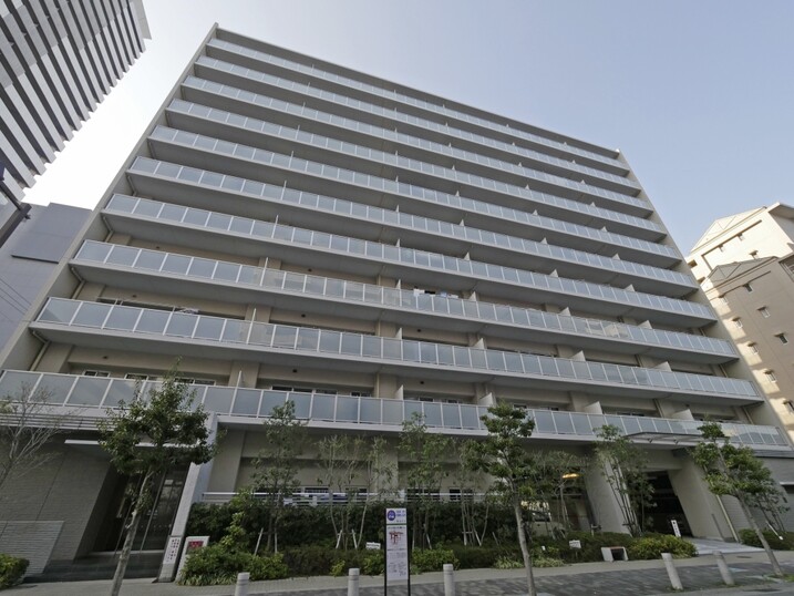 アトレ新長田駅前