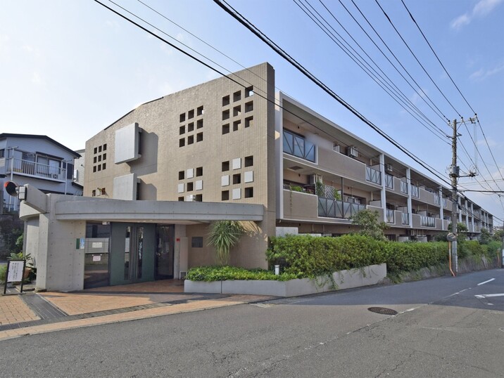 エステヴィラ横浜上永谷イーストコリーナ