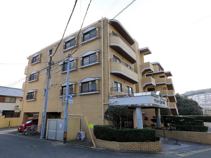 グランピアルイ寺塚Ⅲ