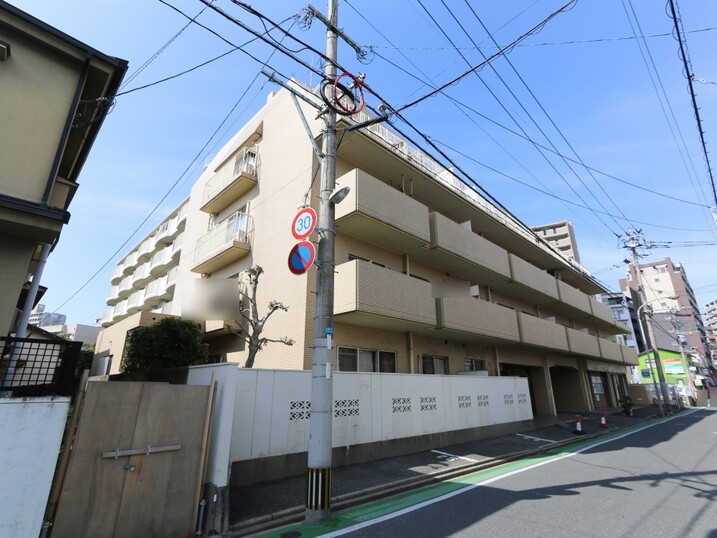 ファミール別府