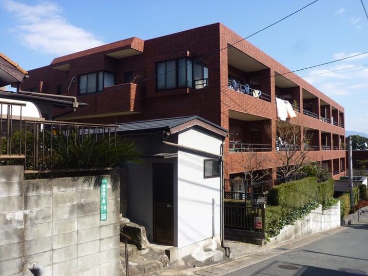 ファーネストヒルズ高宮インテルノ