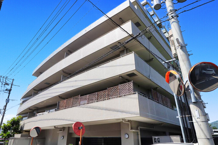 白木原ガーデンハウス