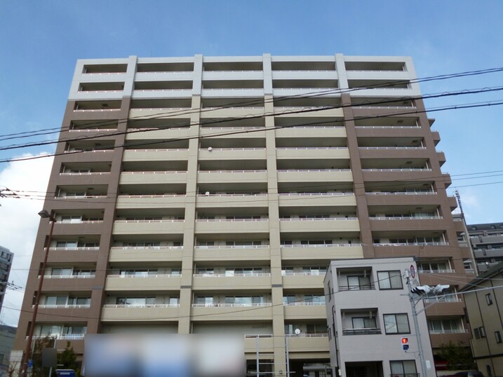 ロイヤルアークルミエ姪浜