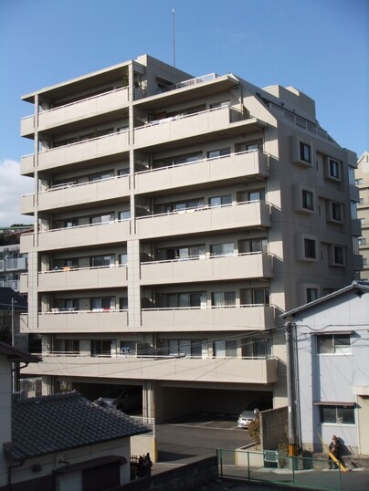 サンリヤン長丘