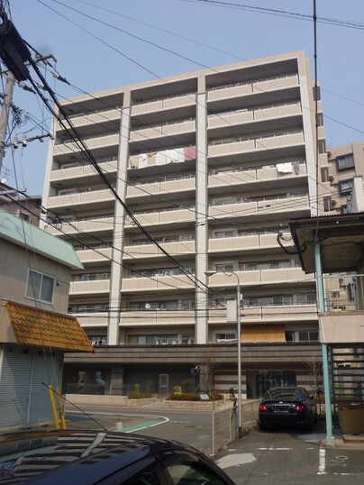 アムール箱崎駅東