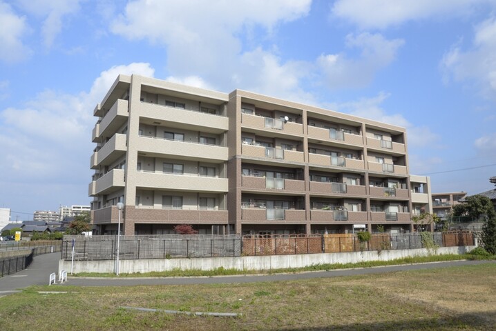 グランフォーレ野芥ステーション