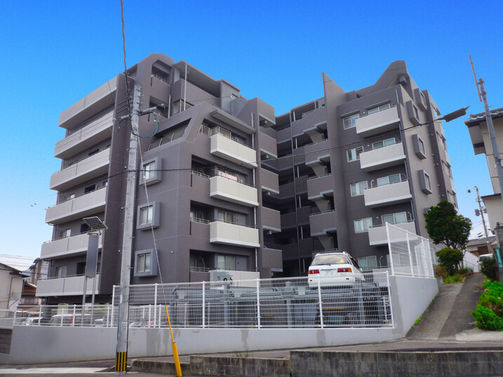 ハイグランド香椎駅前