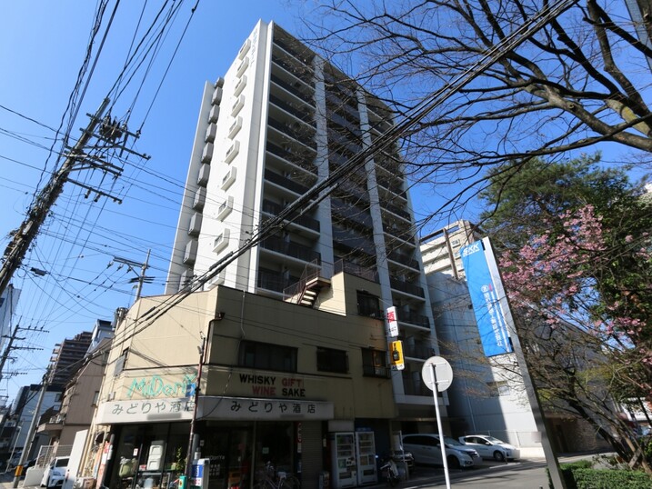スカイコート博多駅前第２