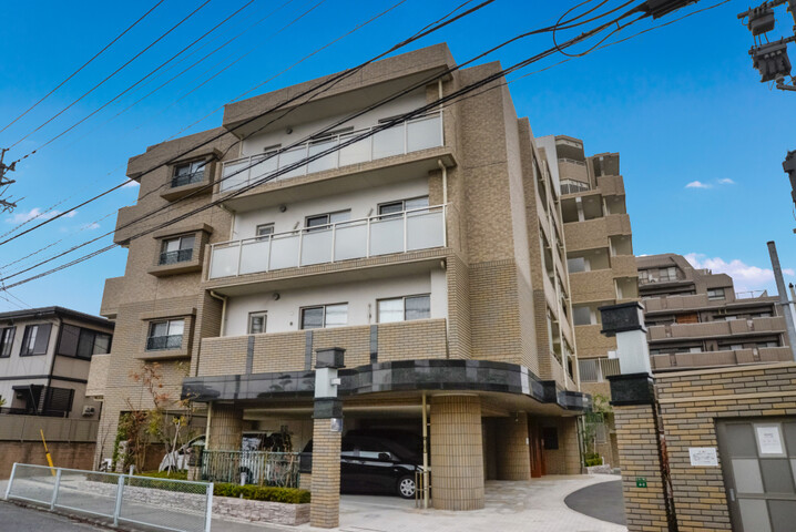 アルバガーデン長尾