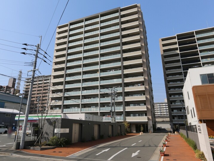 エイリックタウン 箱崎公園ファミリア ＷＥＳＴ棟