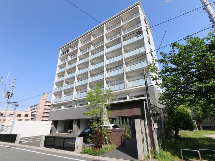 ザ シダーハウス バイ サヴォイ
