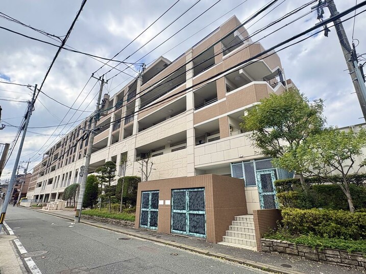 アーサー別府パレステージ