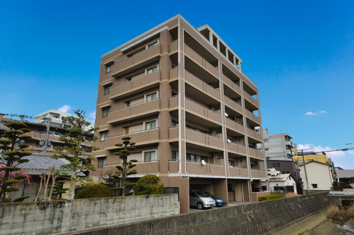 ロイヤルアーク藤崎