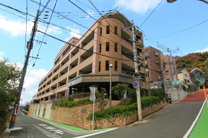 ネオステージ長丘