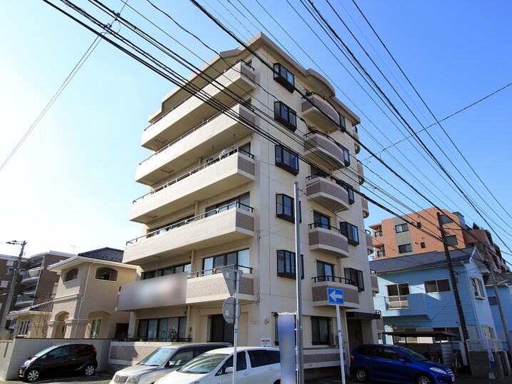 アソシエート春日