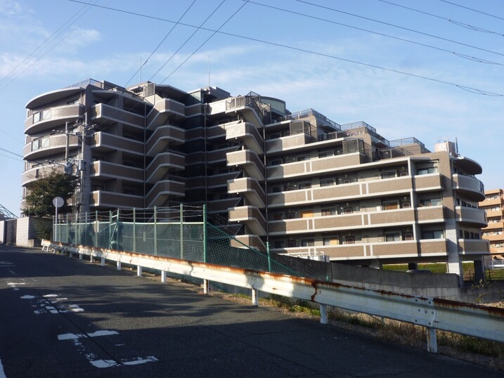 エテルナヒルズ若宮