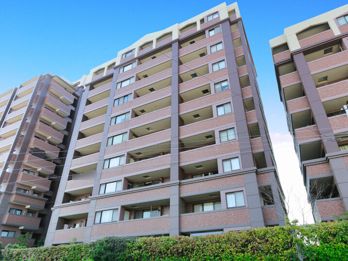 ＪＧＭロイヤルヒルズ長丘の杜六番館